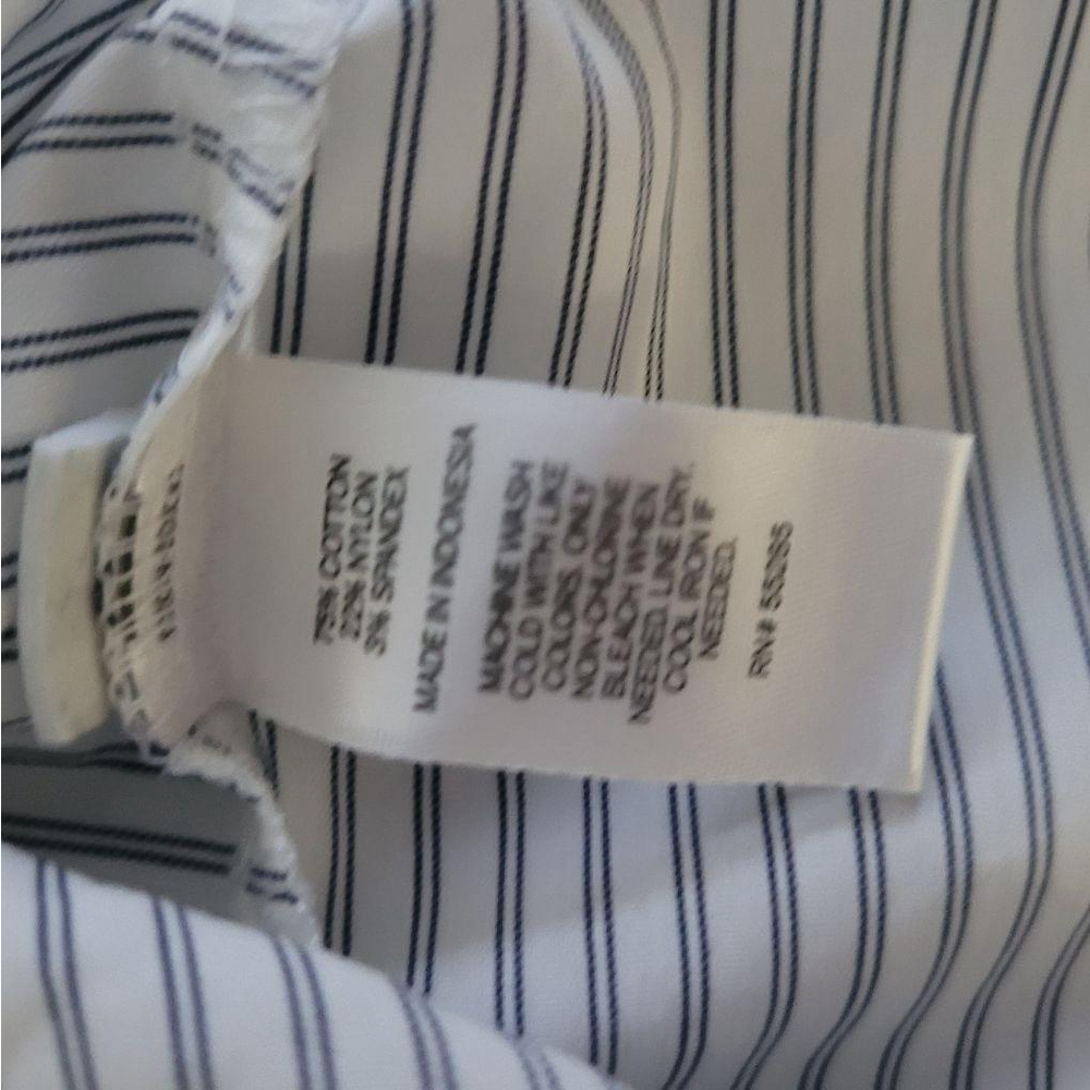 Women's Express White and Blue Striped Button Up Crop Top Size M - Picture 8 of 9